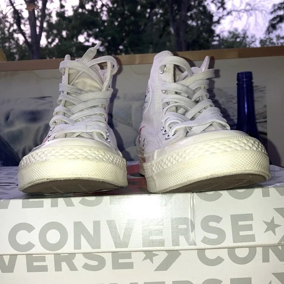 Comme De Garçon PLAY X Converse Hightop sneakers. - Picture 8 of 11